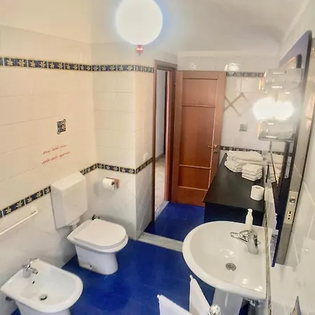 Luminoso A Due Passi Dal Centro *