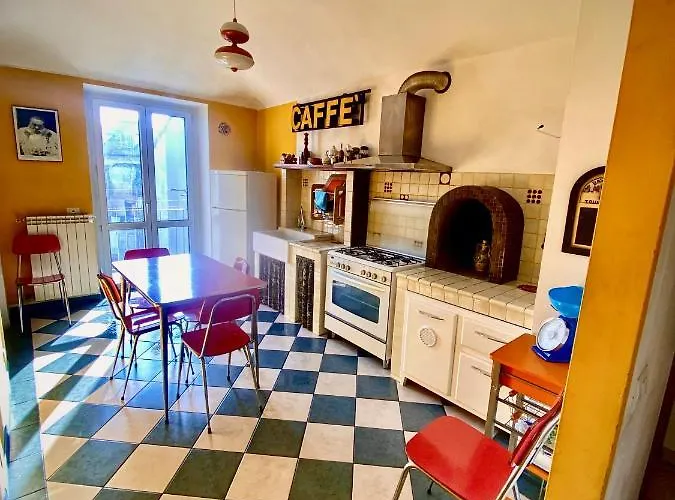 Luminoso A Due Passi Dal Centro